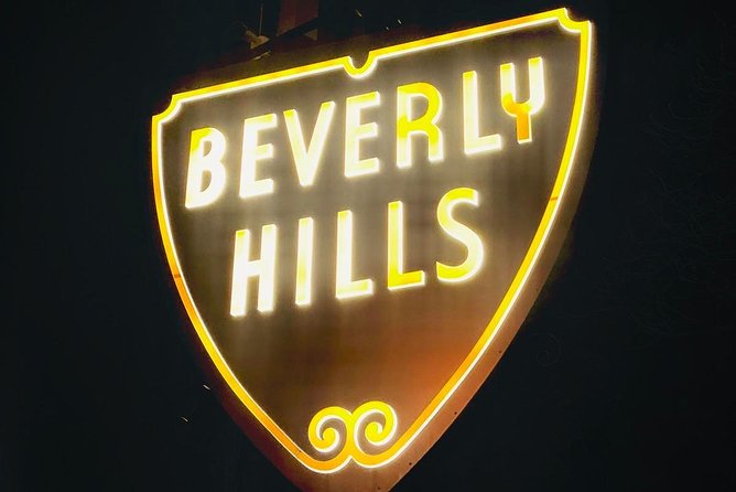 1-Hour Driving Tour from Hollywood to Beverly Hills in a Ferrari - Guides and real-world experience quality (including one red flag)