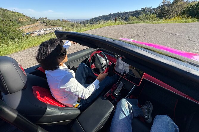 2.5-Hour Hollywood Sign AI-Powered Driving Tour - Beyond the sign: filming locations, celebrity homes, and 3D celebrity house videos