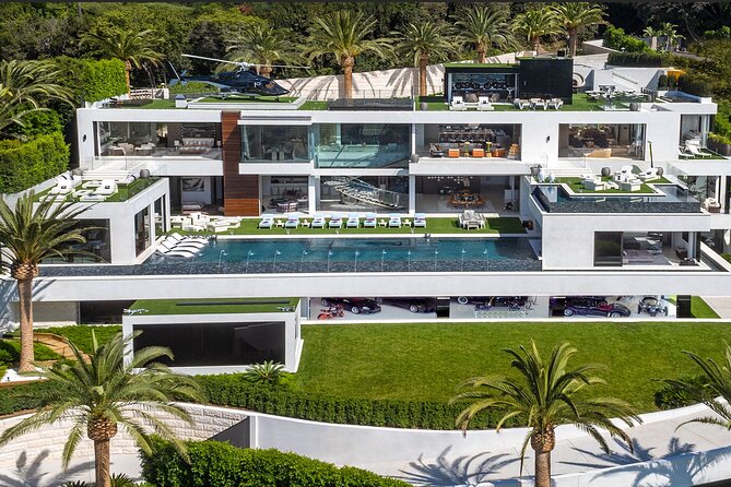 2 Hour Private Tour - Hollywood and Beverly Hills Celebrity Homes - Price and timing: does $167.70 per person feel fair?
