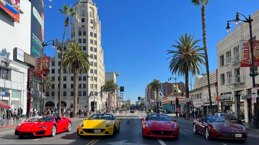 20 Min Ferrari tour in Hollywood (Drive or Be driven) - Why a 20-minute Ferrari run works so well in Hollywood