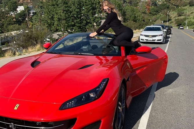 20-Minute Tour: Hollywood Blvd to Sunset Blvd in a Ferrari - The co-pilot setup: no navigation stress, more you-time