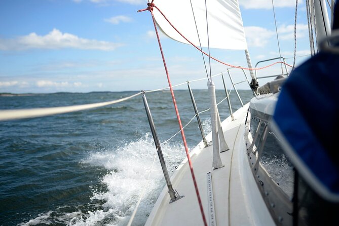 4 hours Sailboat Tour for 2 people along the Los Angeles Coastline - Why this 4-hour private sail works for couples in LA