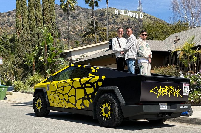 50-Minute Driving Tour: Explore Hollywood in a Cybertruck - Lake Hollywood Park Views: Why the Ending Feels Like a Reset