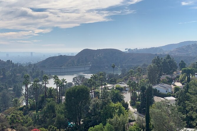 Authentic 3-Hour Hollywood to Beverly Hills Tour - Restroom break: the small luxury in a tight schedule