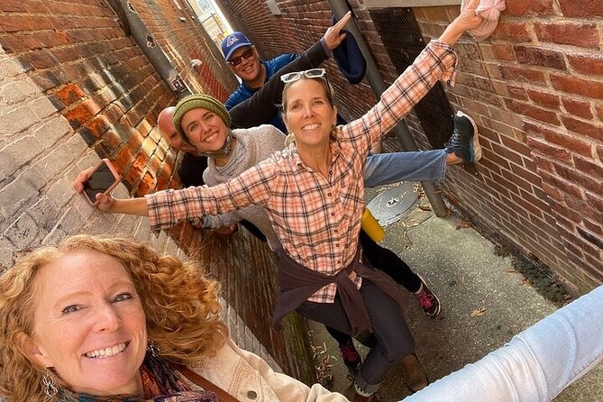 Catalina Crusade Scavenger Hunt - How the remote guide experience plays out in the moment