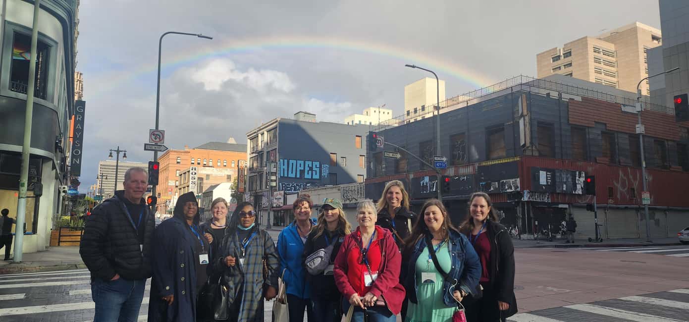 Downtown LA: History and Architecture Guided Walking Tour - Riding Angels Flight Back Down to Finish Where You Started