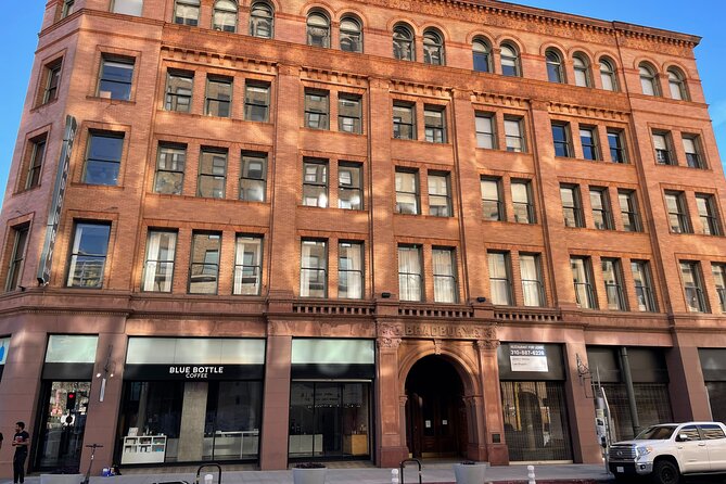 Downtown Los Angeles: A Self-Guided Audio Tour - Start point at Pershing Square: an easy entry to Downtown