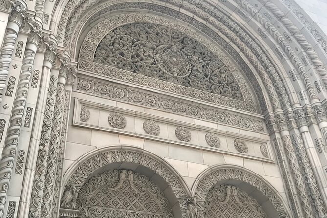 Downtown Los Angeles Architecture Walking Tour - Eastern Columbia Lofts and the art deco name to remember