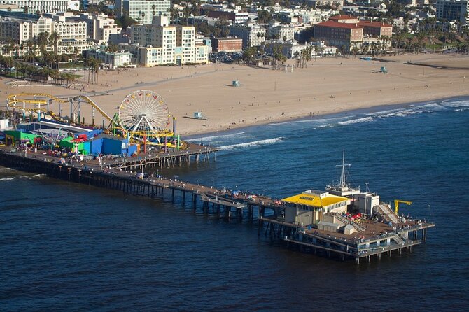Experience Helicopter Attractions of Los Angeles - What to expect during the flight (and how to get the best views)