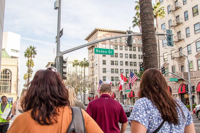 Full-Day Iconic Sights of LA, Hollywood, Beverly Hills, Beaches and More - Griffith Park: where the Hollywood Sign view clicks