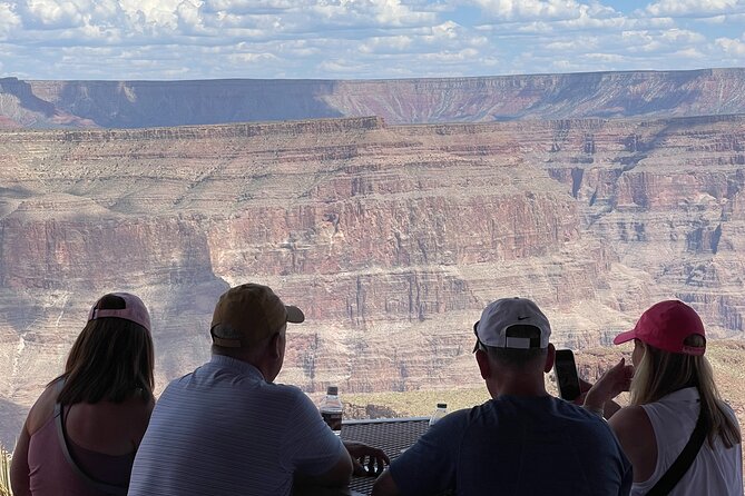 Grand Canyon and Lower Antelope Canyon 4-Day Tour from LA - Day 1 in Las Vegas: Fremont Street glow and your hotel base