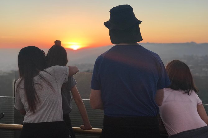 Griffith Observatory Hike: Guided Tour through Griffith Park - Heat, fog, and what to bring so you’re comfortable