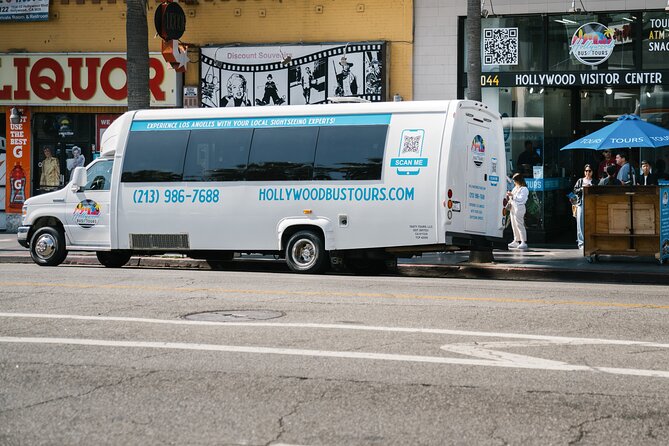 Half Day Best of Los Angeles Tour from Santa Monica - Beverly Hills Sign and Rodeo Drive: your easiest LA photo win