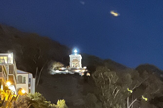 Haunted Catalina EMF Detection Walking Tour - 12 years and older - Key things I’d clock before you go