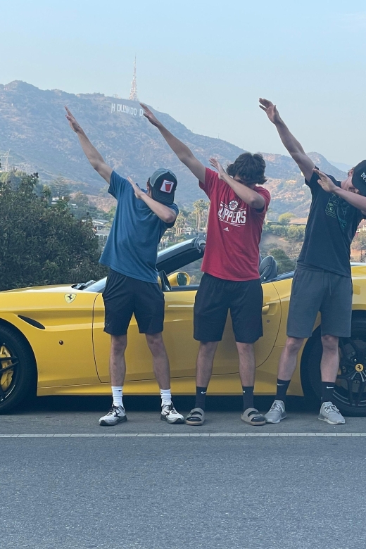 Hollywood: 30 min Hollywood Sign Ferrari Tour - Hollywood Sign Viewpoint Photos: Making the Most of the Photo Stop