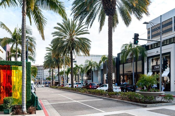 Hollywood, Beverly Hills and Celebrity Homes Open Air Van Tour - Getting started at the Hollywood Visitor Center (and why timing matters)