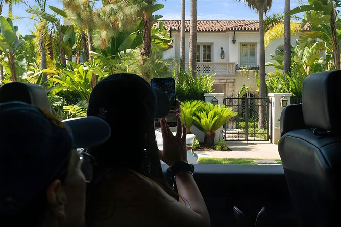 Hollywood, Beverly Hills, & Celebrity Home Tour from Santa Monica - The 3.5-hour rhythm: timed stops vs. pass-by views