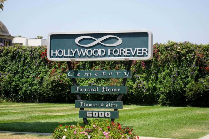 Hollywood Chills 3-Hour Tour: Celebrity Scandals and Cemeteries - Pierce Brothers Westwood Village Memorial Park: A Smaller Cemetery with Big Star Power