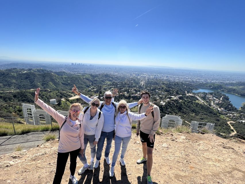 Hollywood Sign : Hiking to the Sign with a French tour guide - The story part: Hollywood Sign history you can actually connect to the view
