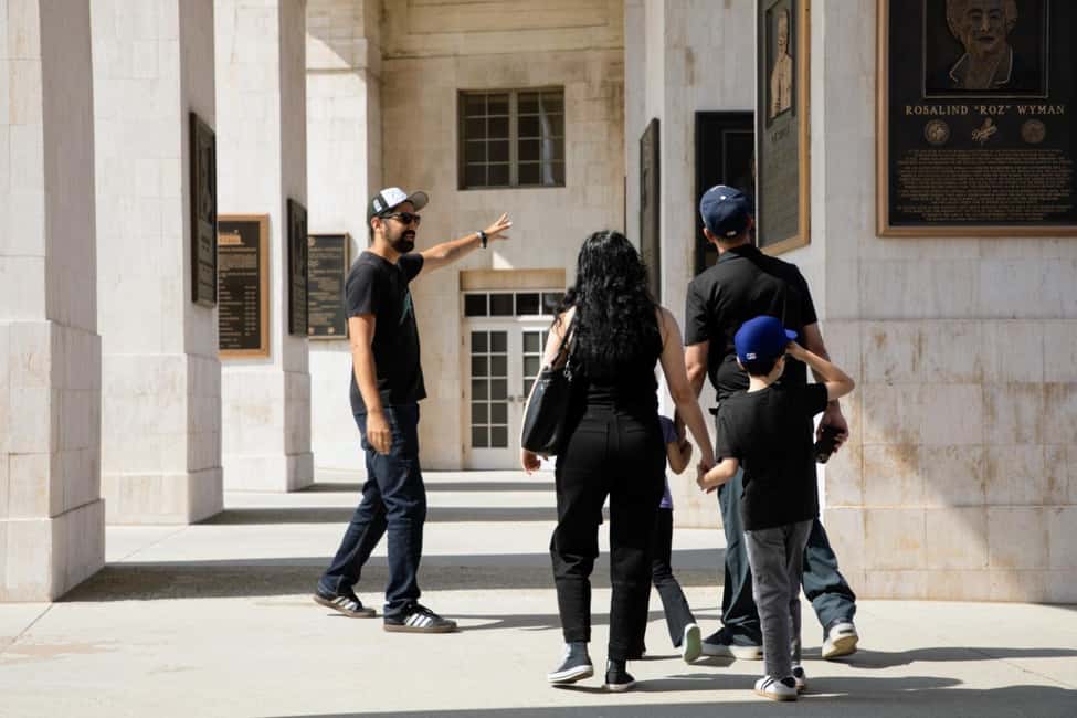 LA: Expo Park Space & Dinosaurs Tour with Cal Science Center - Price and value: what you’re really paying for