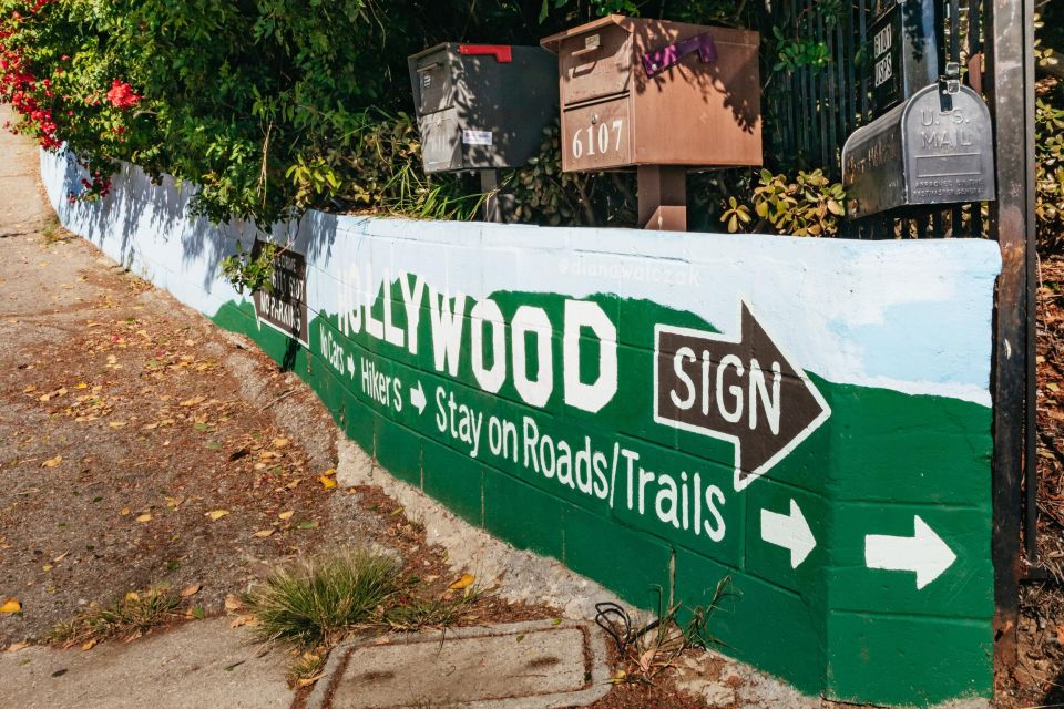 LA: Express Hollywood Sign Guided Walking Tour with Photos - Photo Stops That Feel Like a Movie Moment