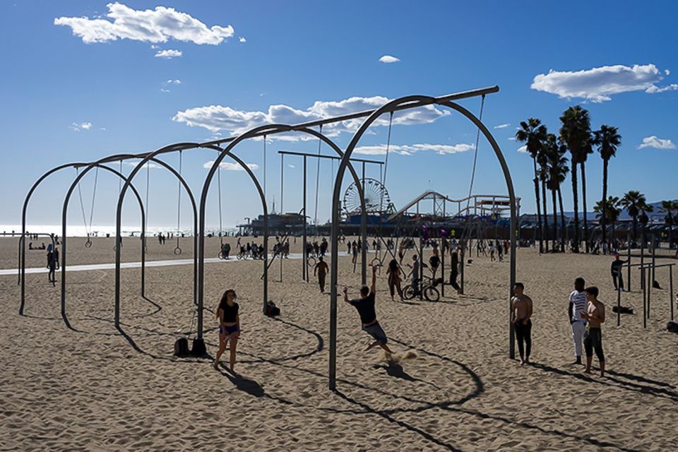 LA: Santa Monica & Venice Beach Bike Adventure - Meeting at The Bike Center Santa Monica and getting geared up