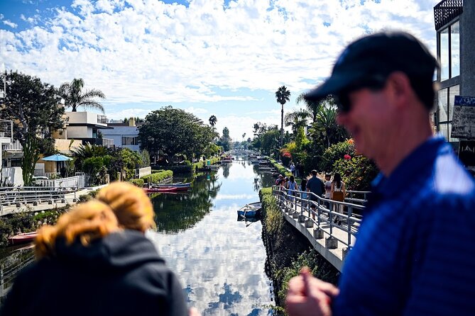 LA Venice Beach Hidden Gems Food Tour With 6 Food Tastings - Stop Two: The Venice Weightlifting Platform and an Open Play Zone