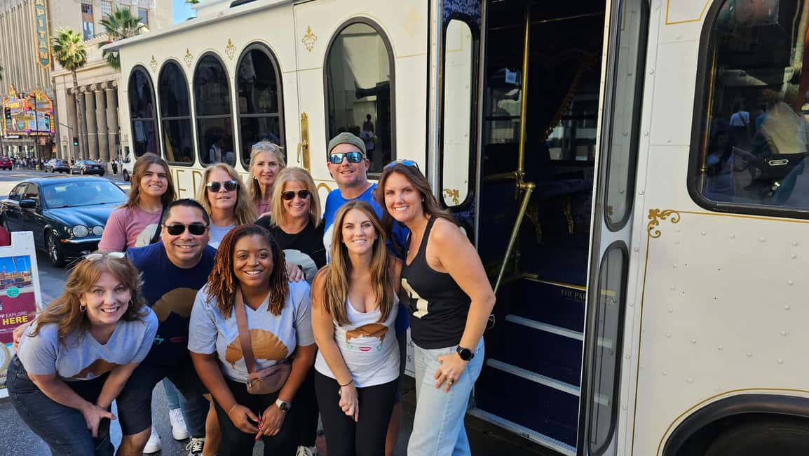 Los Angeles: #1 Trolley Bus Hollywood Sightseeing Tour - Rodeo Drive and the Two Rodeo Drive moment: style with context