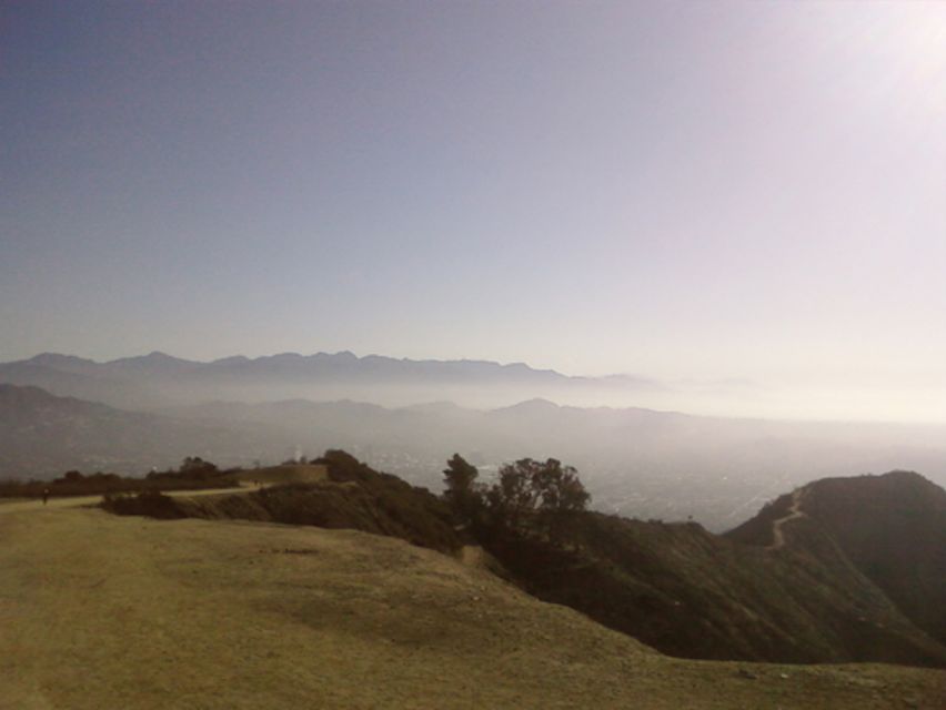 Los Angeles: 2-Hour Hollywood Trail Horseback Riding Tour - Sunset Ranch Hollywood: meeting point, parking, and how check-in feels
