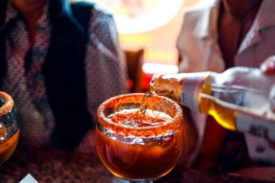 Los Angeles: 3-Hour Secret Food Tour of Venice Beach - Meeting at Venice Whaler: The Easiest Way to Start