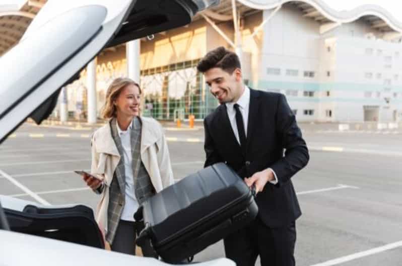 Los Angeles Airport: One-Way Private Transfer to Los Angeles - Driver communication: SMS, phone/WhatsApp, and flight tracking