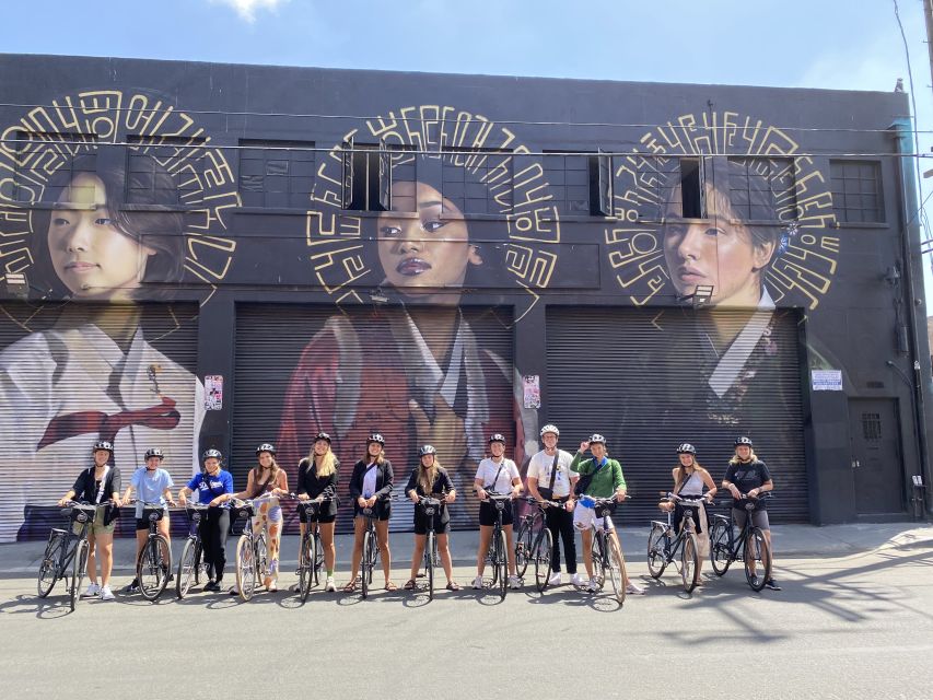 Los Angeles: Arts District Bike Tour & Urban Adventure - Hauser & Wirth break: a gallery that connects with the street