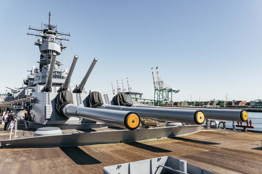 Los Angeles: Battleship Iowa Museum Ticket - Behind the 5-Inch Mounts: Narrow Decks and the Feel of Ship Life