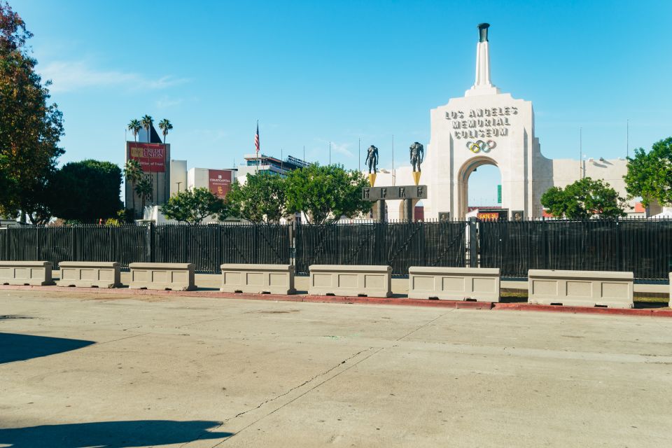 Los Angeles: City Group Tour with Hollywood & Beverly Hills - Griffith Park Observatory and Sunset Plaza: Views With a Purpose