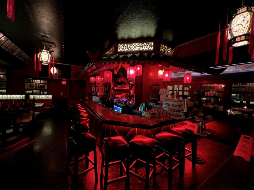 Los Angeles: Dark History and Haunted LA Ghost Bus Tour - Hollywood at Night: Famous Streets, Familiar Names, New Mood