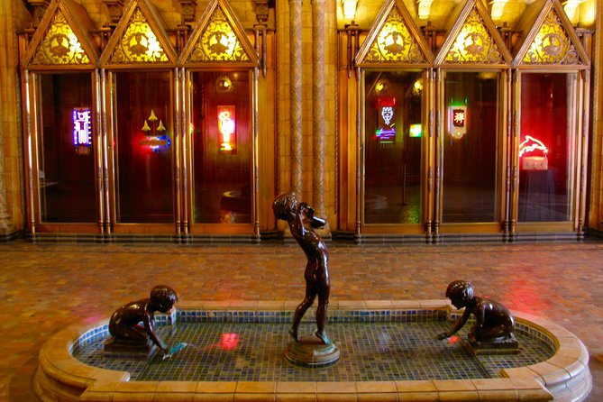 Los Angeles Downtown Tour - Pershing Square and the Oscar-Era Hotel Connection