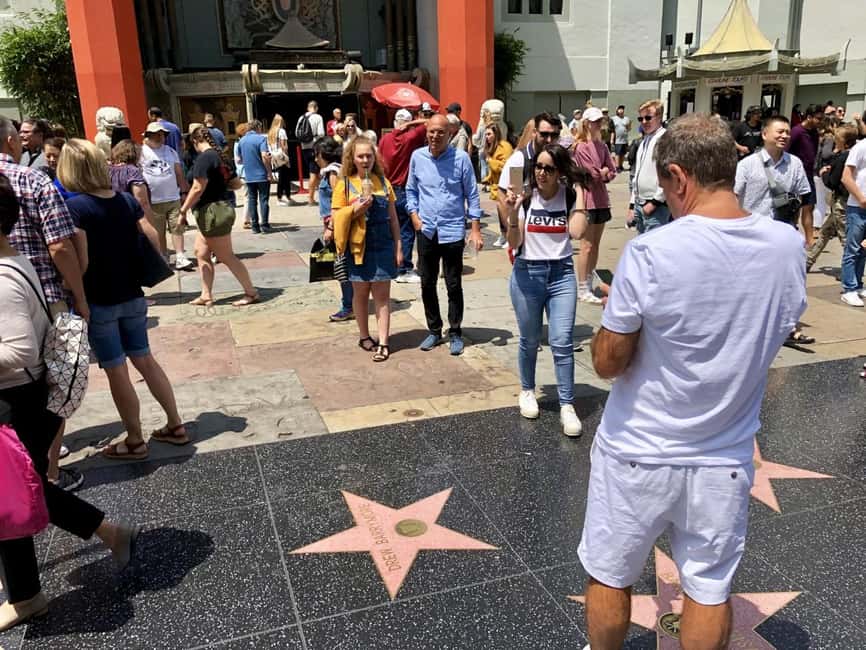 Los Angeles: Hollywood and Beverly Hills Guided Bus Tour - Rodeo Drive and Sunset Strip: Glam Strip, Controlled Timing