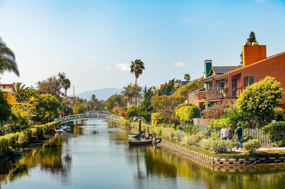 Los Angeles: Hollywood and Beverly Hills Private Tour - Rodeo Drive and Beverly Hills: efficient stops, good photo angles