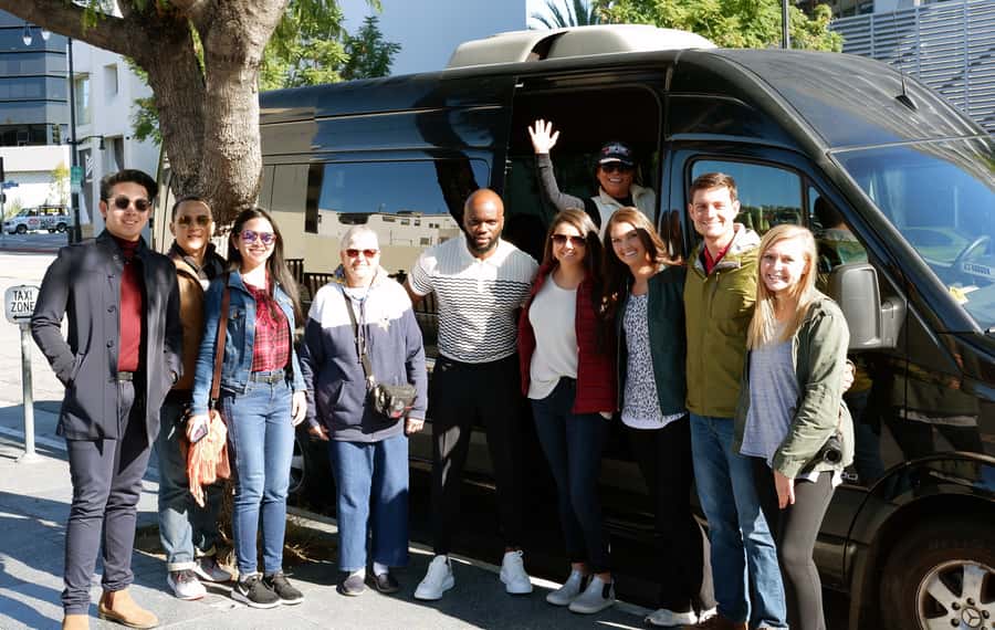 Los Angeles, Hollywood, & Beverly Hills Afternoon City Tour - The guide experience: small group, English narration, and adaptable pacing