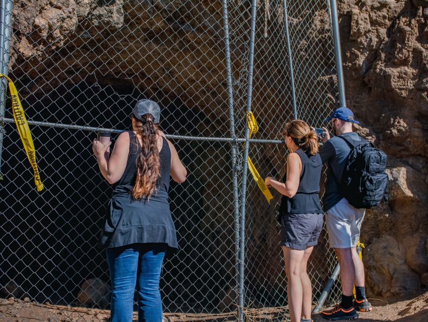 Los Angeles: Hollywood Sign Adventure Hike and Tour - Stops along the way: Bronson Caves and the Hollywoodland stories