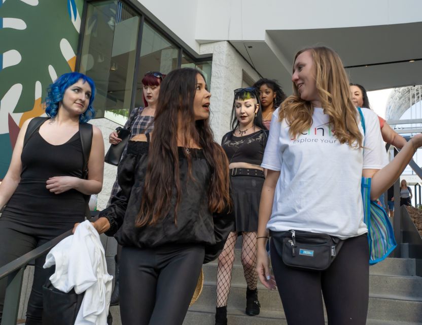 Los Angeles: Hollywood Walk of Fame Walking Tour - Behind-the-scenes entertainment stories you can use later