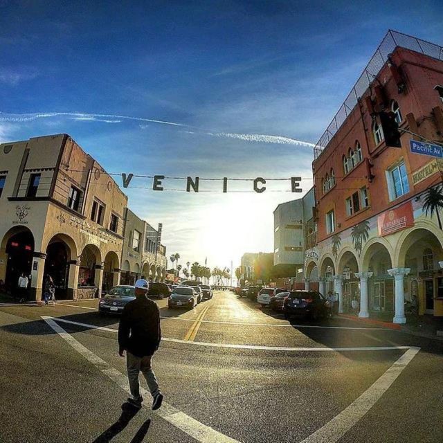 Los Angeles: L.A. Highlights in One Day Guided Experience! - Santa Monica finish: turn the tour into a real beach day