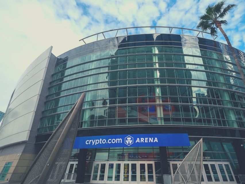 Los Angeles: Los Angeles Lakers Basketball Game Ticket - Seats and comfort: reserved categories, but real-world tightness