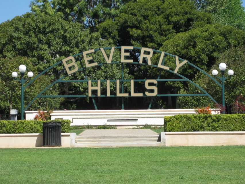 Los Angeles: Original Celebrity Homes Tour - Hollywood Hills and the Hollywood Sign: how to get the best angles