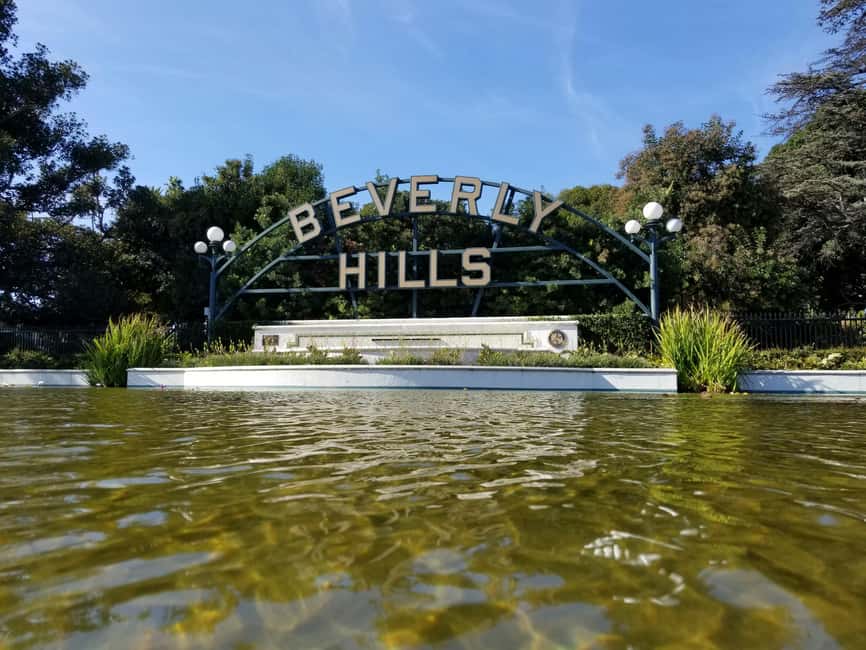 Los Angeles: Original Celebrity Homes Tour - What the 2-hour open-air ride is really like