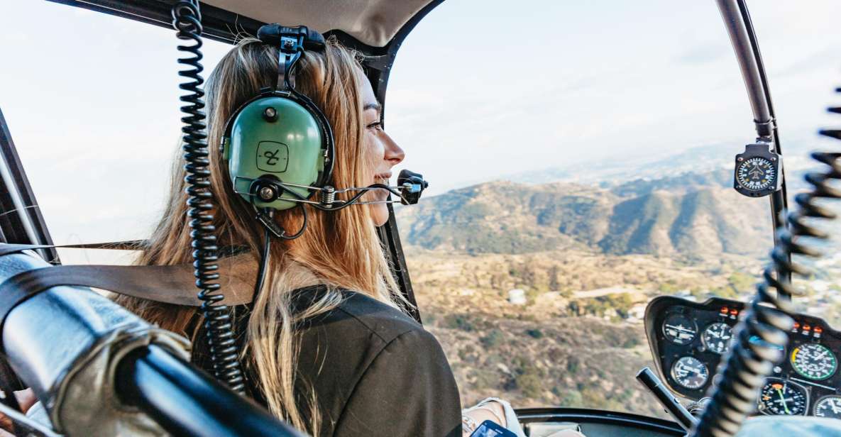 Los Angeles: Private 1-Hour Sightseeing Helicopter Tour - Downtown LA, Dodger Stadium, and the Skyline Sweep