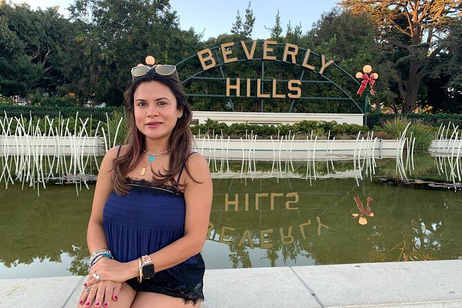 Los Angeles Private Full Day Luxury EV SUV Tour with Hotel Pickup - Rodeo Drive: the fashion street drive-by (with an easy photo stop)