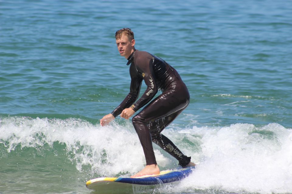 Los Angeles: Private Surfing Lesson - Getting Fitted: Wet Suit Comfort and Board Choice