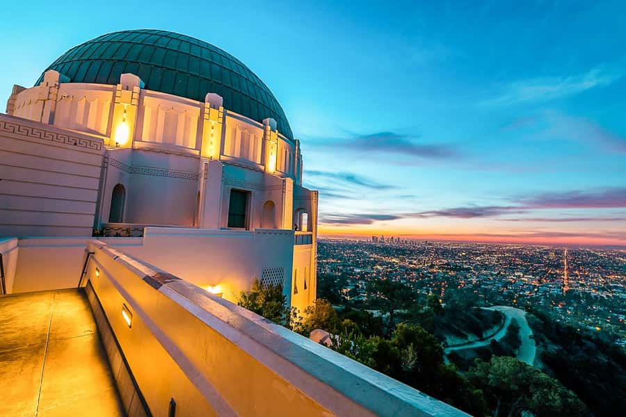 Los Angeles: Private Tour of Griffith Observatory - The Hollywood Sign and LA beaches part: where your photos get better