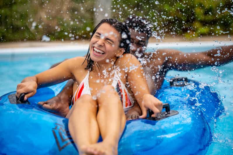 Los Angeles: Raging Waters Admission Ticket - The Aqua Rocket plan: how to prioritize the hydromagnetic coaster